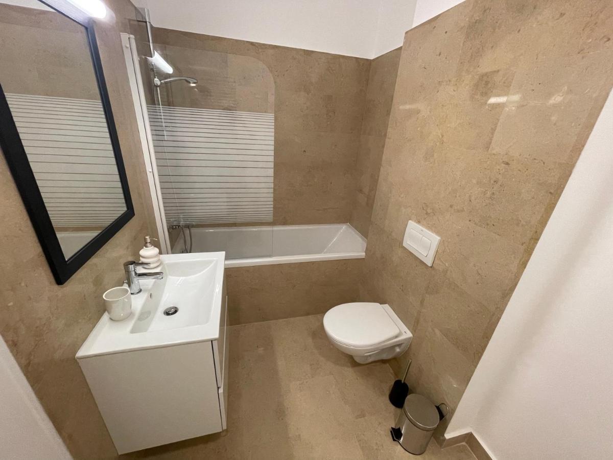 Modern Gray / Designed Daire Yaş Dış mekan fotoğraf